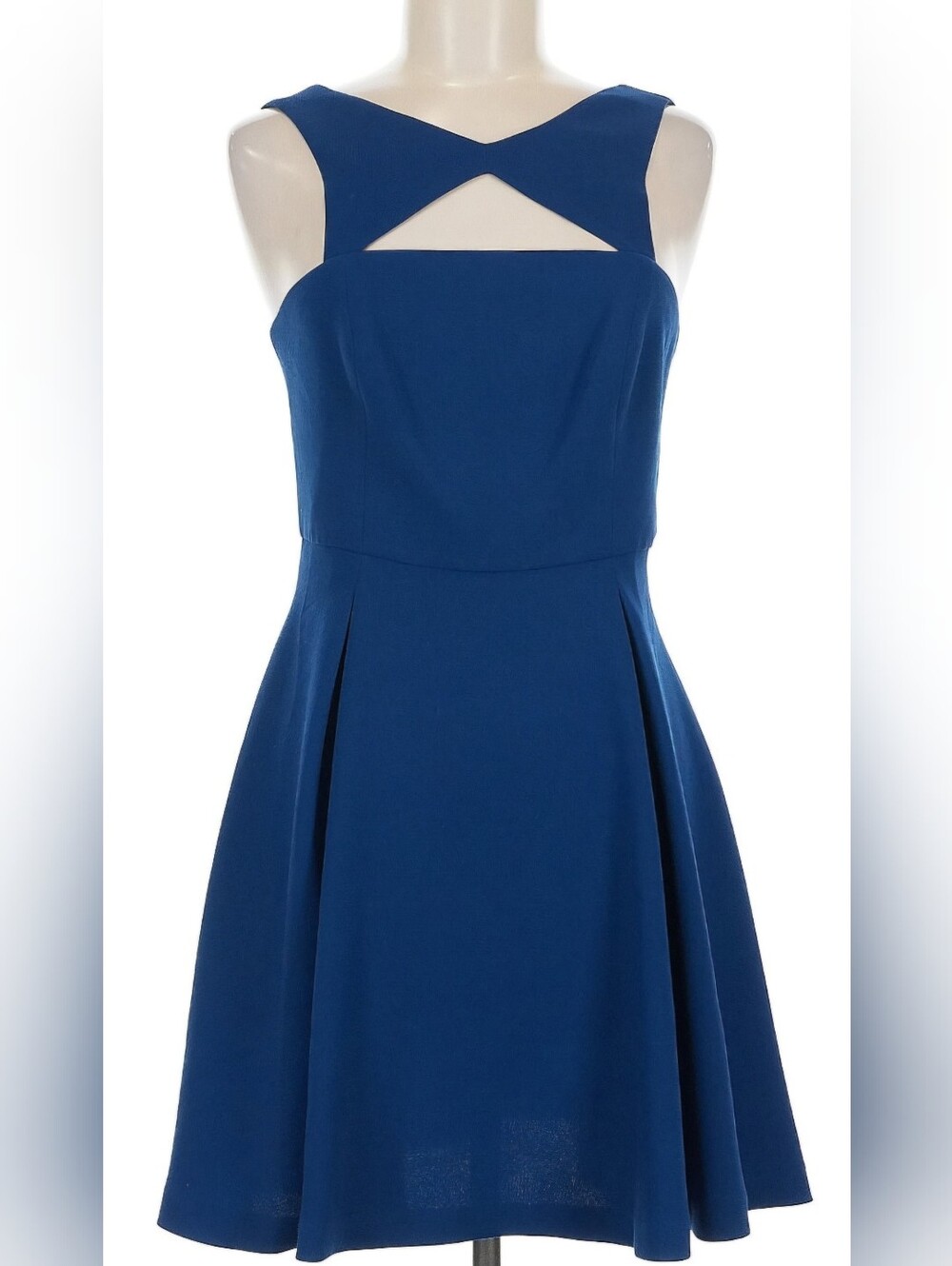 BCBG Generation Splash Blue Wedding Guest Fit & Flare Cutout Skater Dress NWOT 6